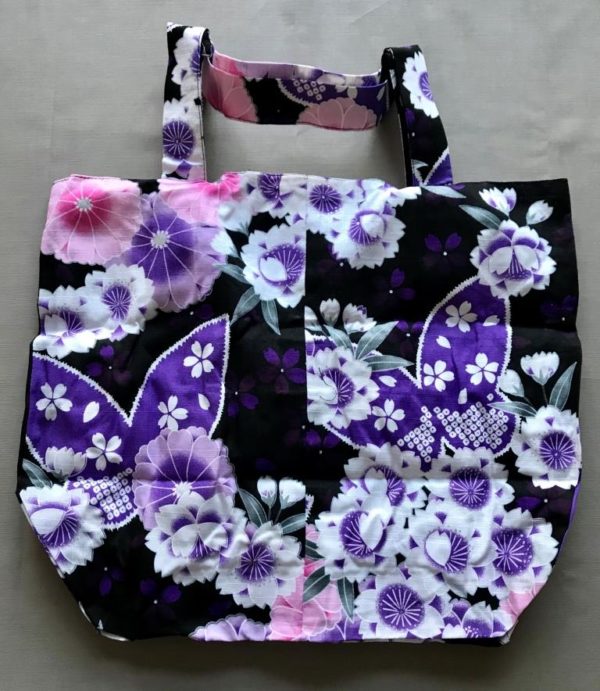 Japansk bæredygtig taske med lyserød og lilla blomster
