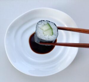 Hvid soyaskål til sushi